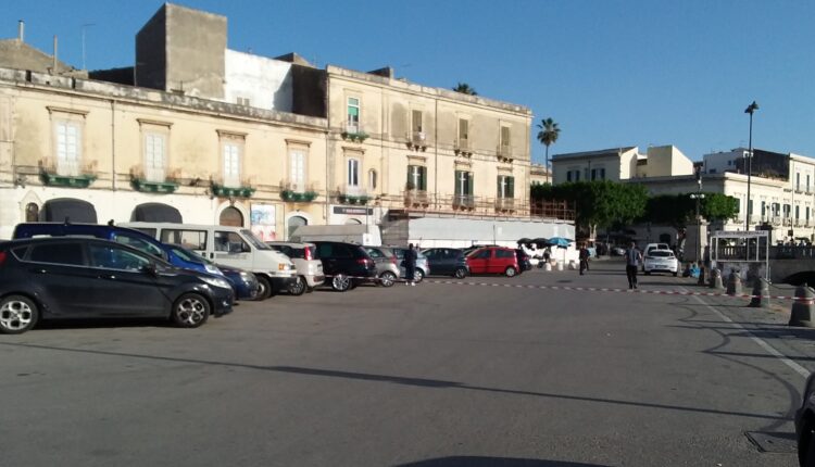 Valigia sospetta a Siracusa